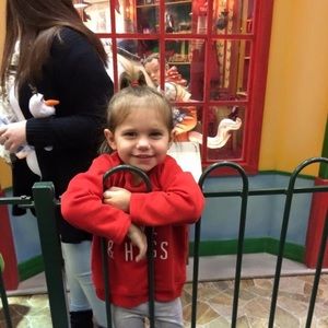 Meet your Posher, Peggy